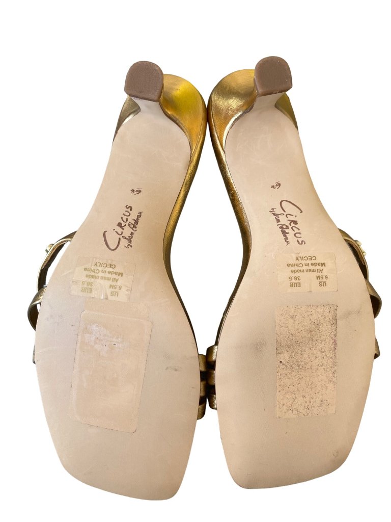 Circus Ny Womens Cecily Cushioned Strappy Kitten Heel Gold Size 6.5 Defected — image 4 of 5